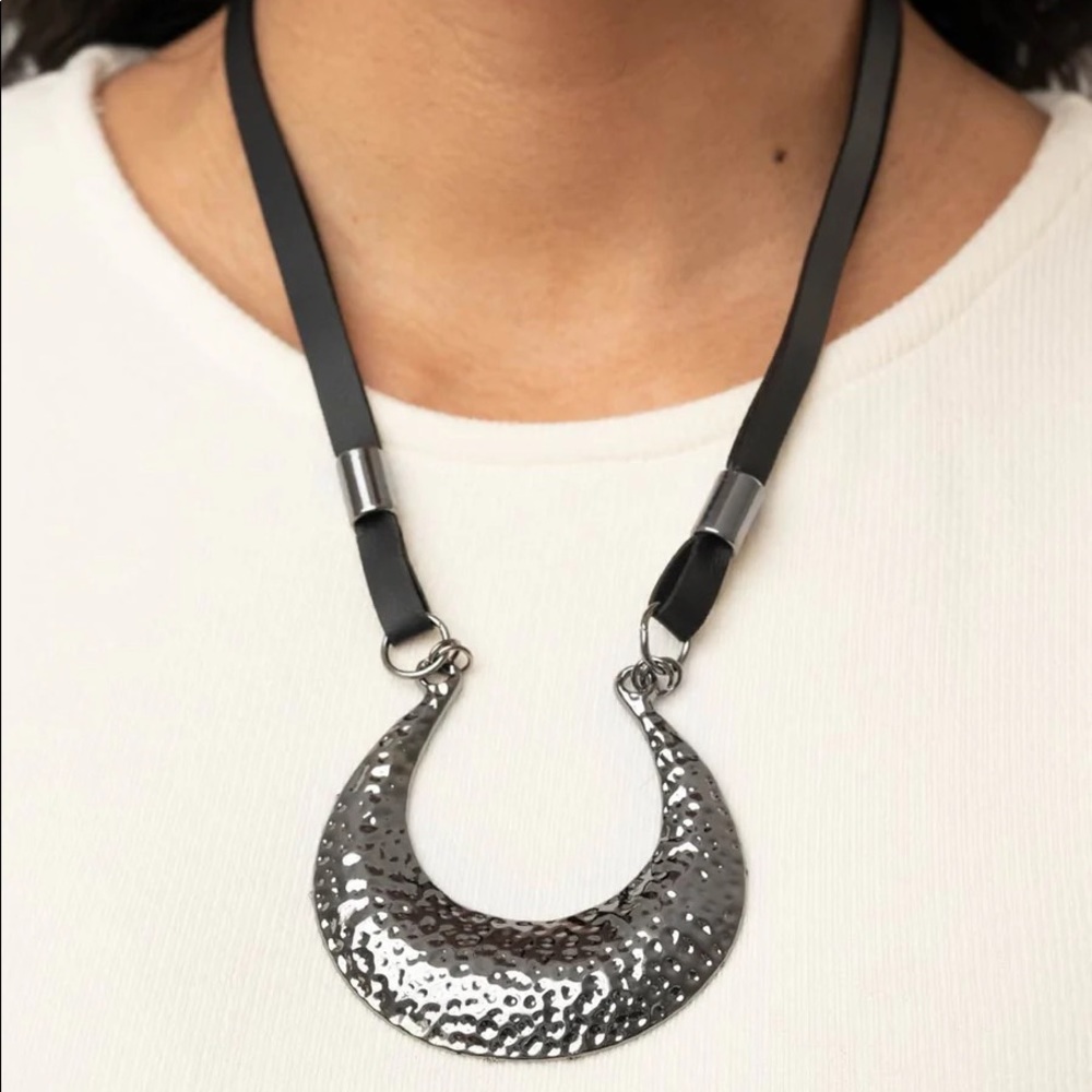 Majorly Moonstruck - Black Necklace
